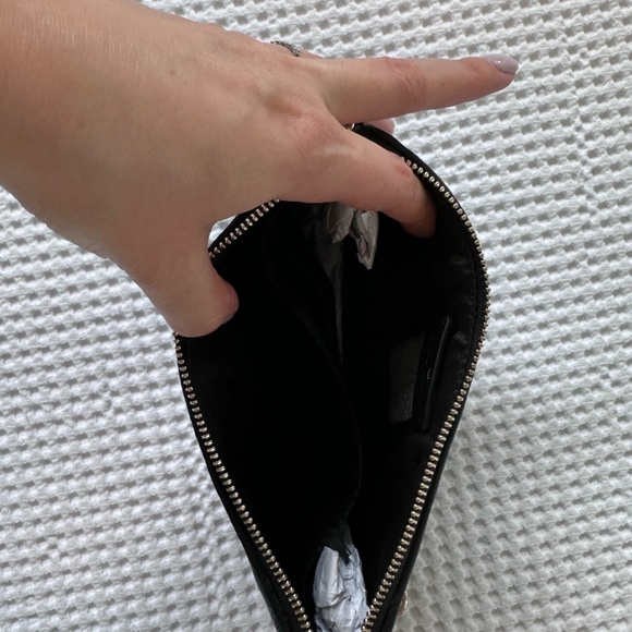 Kate Spade Black Wristlet/Wallet - Picture 4 of 4